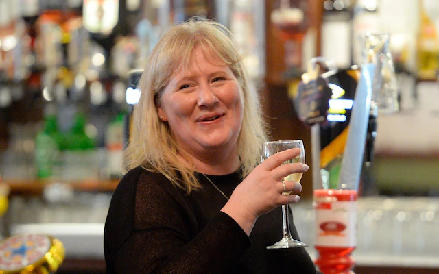 Nigel Farage wife Kirsten news